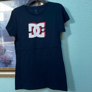 DC Shoes women T-shirt color Blues